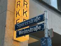 Munich's Most Charming Quarter: Platzlgassen! 🇩🇪🚶‍♀️
