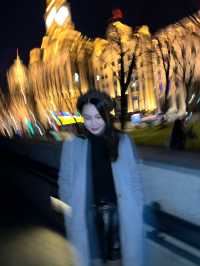 The Bund ยามค่ำคืน แสงไฟวิบวับ 💛✨