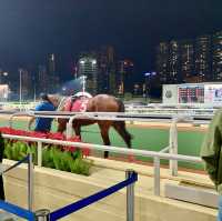 跑馬地馬場：香港賽馬經典熱鬧體驗 🏇🏻