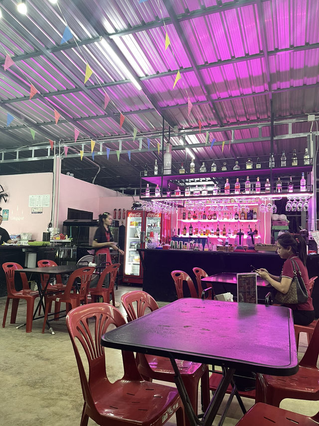 ลาบศรีสะเกษ เลียบทางรถไฟตลิ่งชัน😋