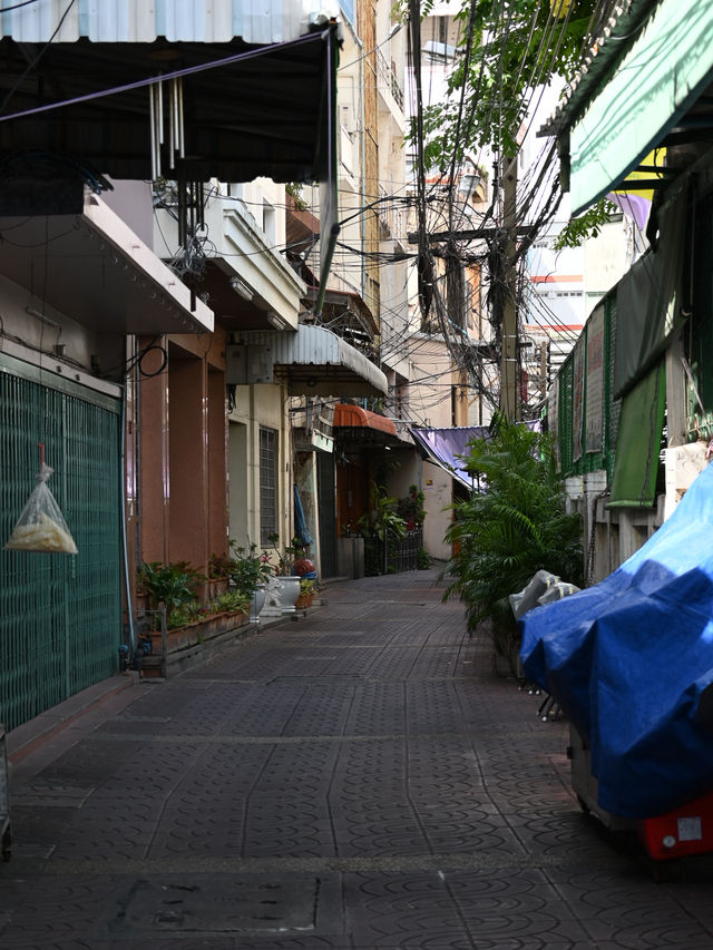 Bangkok: Where Chaos Whispers Magic