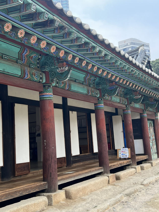 봉은사 대웅전과 경내