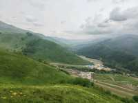 Above the Clouds: Breathing the Summit of Yunxiao Peak