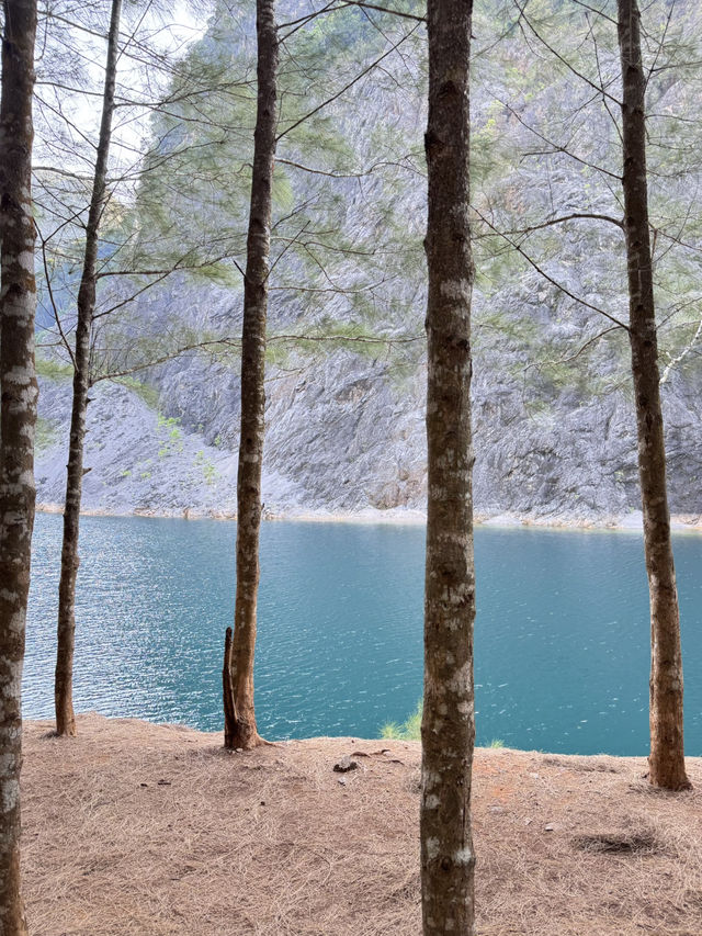 🏞️ เหมืองหินเก่าถ้ำทองหลาง พังงา
