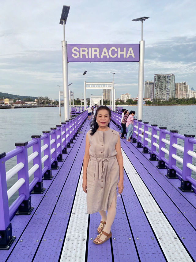 ชวนชิล สะพานเกาะลอยสีม่วง แลนด์มาร์กใหม่ศรีราชา