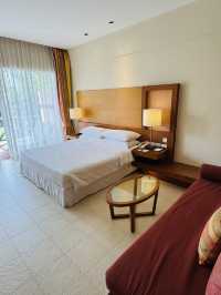 พักผ่อนสบายๆ ติดทะเล ที่ Sheraton Huahin