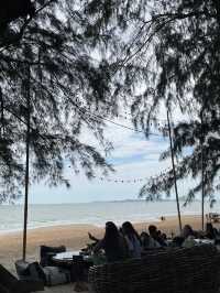 Cave Beach Club คาเฟ่สวยริมหาดจองเทียน ชลบุรี