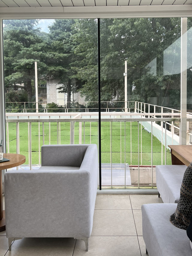 브리끄 카페 2충 공간