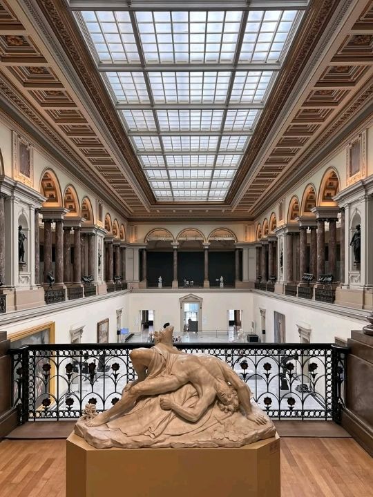 This museum was unique and spine chilling, full of fascinating history, chilling tales and real life exhibits.