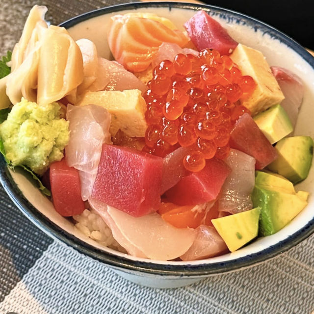 新鮮な海の恵みを味わうSushi Kaijouの贅沢なお食事🇹🇭