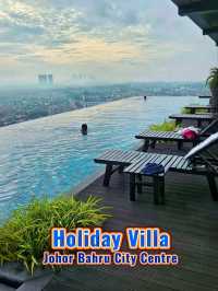 Comfort and Convenience for Business Travel at Holiday Villa JB.