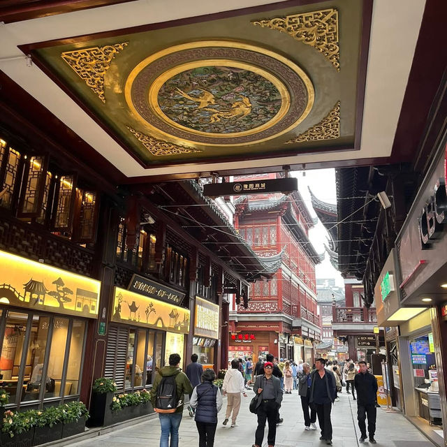 📍Yuyuan Garden (豫园), A Garden of Serenity in the Heart of Shanghai