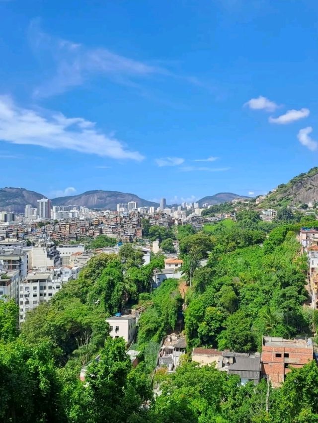 Discovering the Colorful Wonder of Escaleras de Selarón