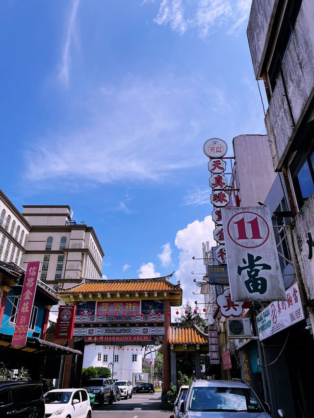 Discover Carpenter Street: Kuching’s Living Legacy of Chinese Heritage 