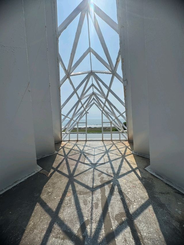 海邊的夢幻七彩地標#旗津彩虹教堂-高雄市旗津區 海邊的夢幻七彩地標#旗津彩虹教堂-高雄市旗津區