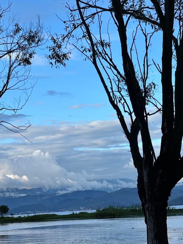 Where the Sky Falls into the Lake: Discovering Erhai