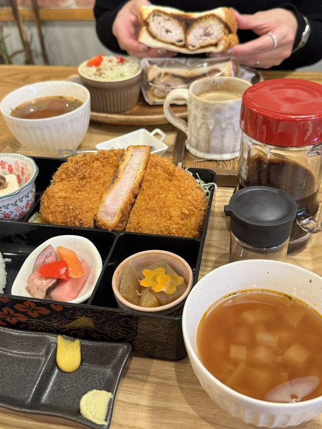 【北九州旅行】 珈琲屋さんなのに…