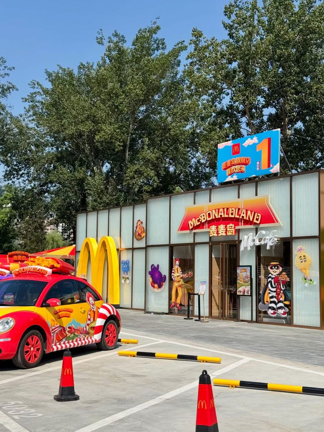 📍ปักกิ่ง แลนด์มาร์กใหม่! McDonaldland  ดินแดนที่ควรแวะเช็คอิน🍔✨