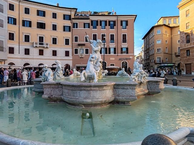 Piazza Navona: Rome's Art Sanctuary Piazza Navona: Rome's Art Sanctuary