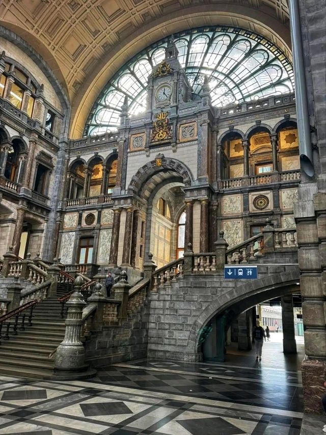 🌟 Grand Place (Grote Markt) – The Beating Heart of Brussels 🌟