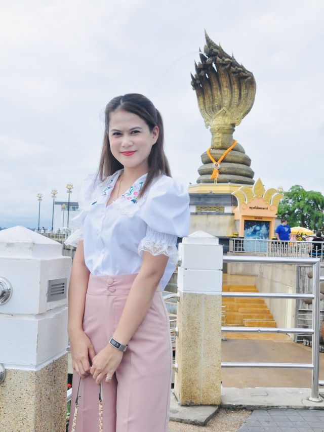 ลานพญาศรีสัตนาคราช จ.นครพนม