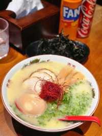 🍜濃厚湯底! 上環黑龍拉麵🍥