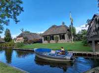 Giethoorn: A Unique Boating Experience