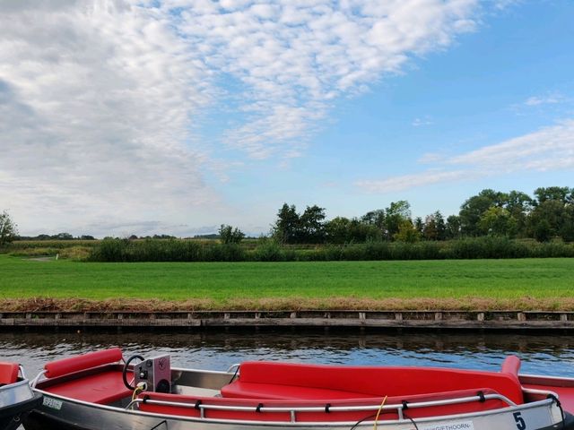 A Day Trip from Amsterdam to Giethoorn