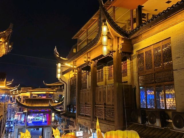 張家界夜遊72奇樓令人驚艷😯