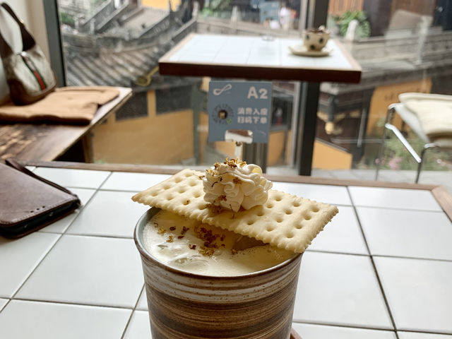 Shopping Spree in ChongQing: Mall Madness & Epic Eats 🛍️🍲