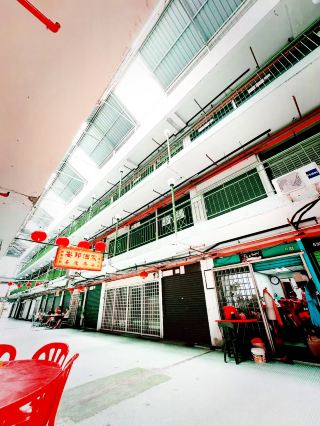 A Taste of Heritage – From Hainan Chicken Rice to Teochew Comforts
