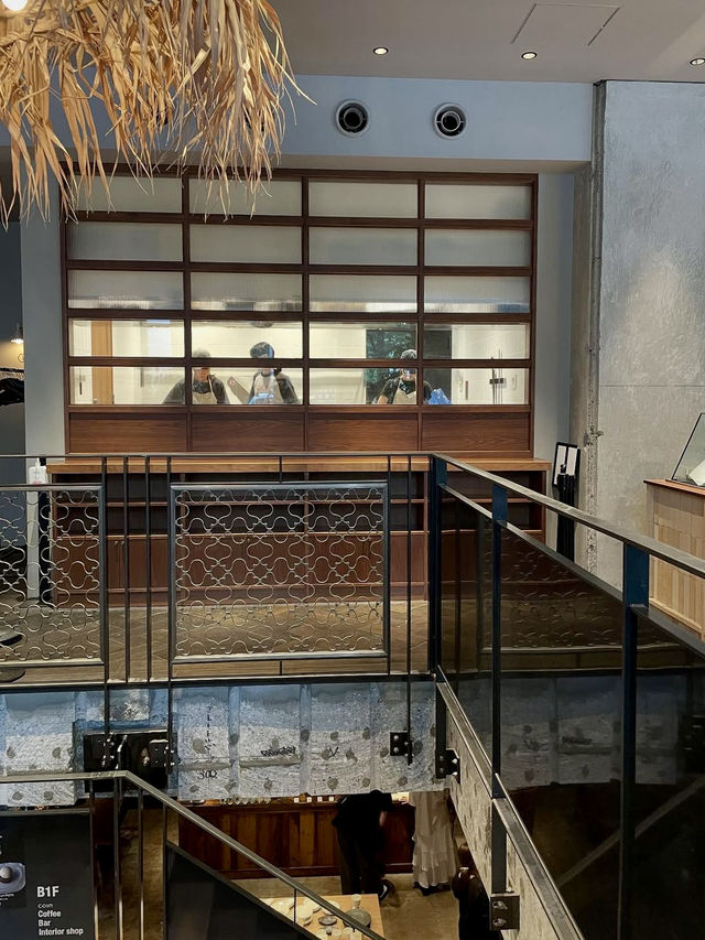 Visualizing Culture: A Tokyo Shop with Soul Visualizing Culture: A Tokyo Shop with Soul