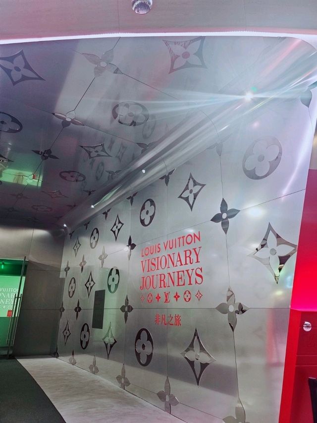 【上海で無料没入体験👜✨】📍Louis Vuitton「Visionary Journeys Shanghai」 【上海で無料没入体験👜✨】📍Louis Vuitton「Visionary Journeys Shanghai」