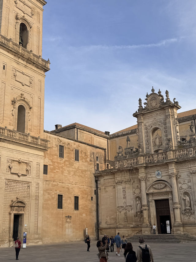 레체의 골목길 산책 레체의 골목길 산책