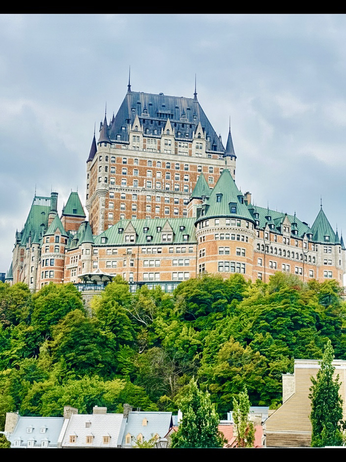 Old Québec: Cobblestone Stroll 🗿🏘️