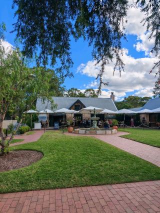 The underrated Chateau Elan at The Vintage: everyone who visits falls in love with it!
