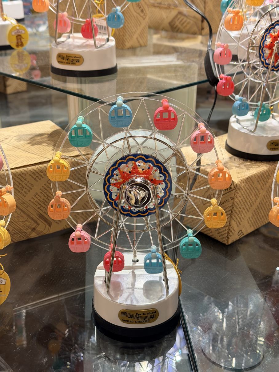 A Must-Visit in Otaru: Sparkling Music Boxes and the Charm of the
