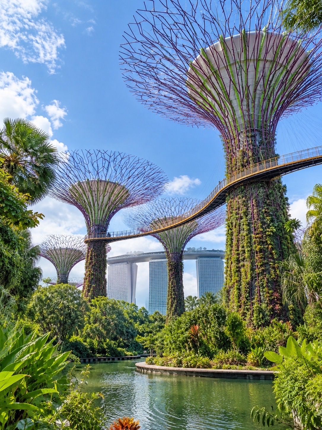 Gardens by the Bay: A Must-Visit Singapore Landmark.