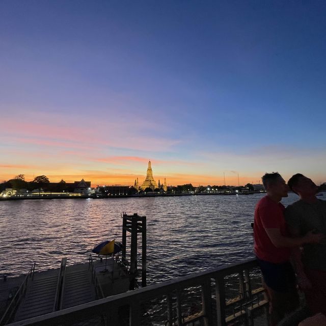 Breathtaking Sunset of Wat Arun
