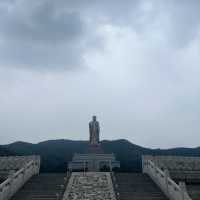Zhongyuan  Pingdingshan Lushan Henan to see the giant Buddha. 
