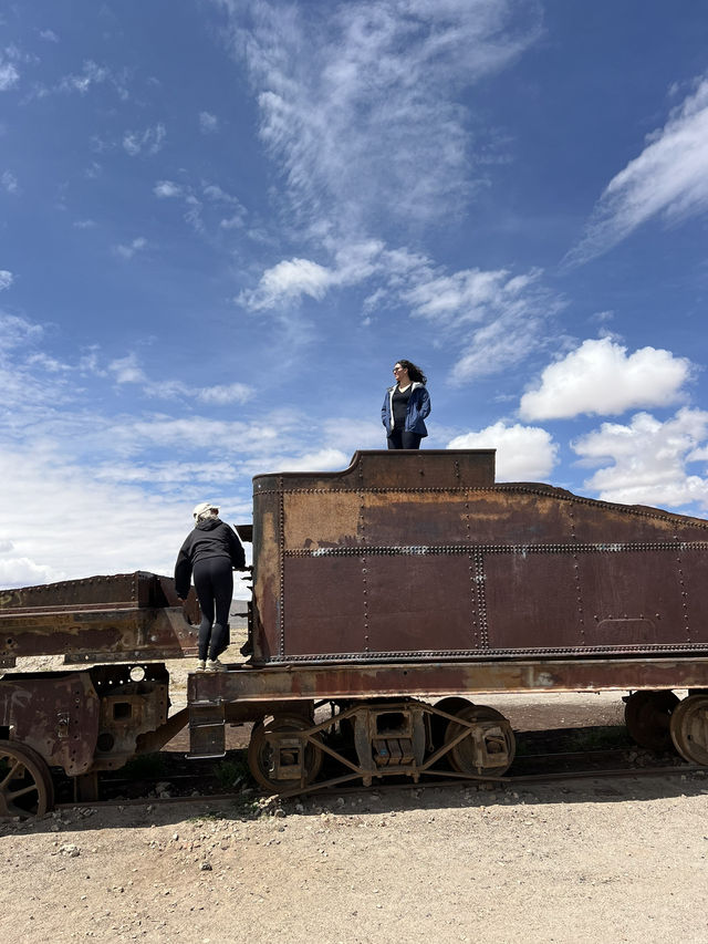 Abandoned Trains near Uyuni, Bolivia! 🇧🇴