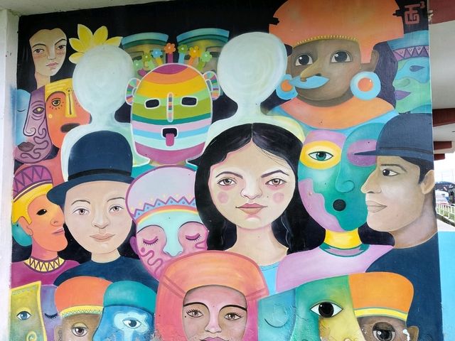 Walking around Otavalo town 