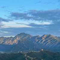 Sunrise on the great wall.
