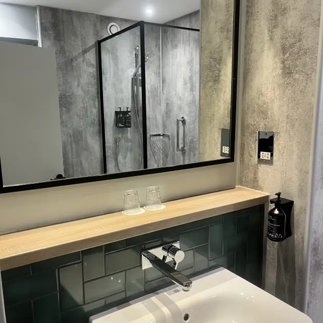 로열 내셔널 호텔, 런던