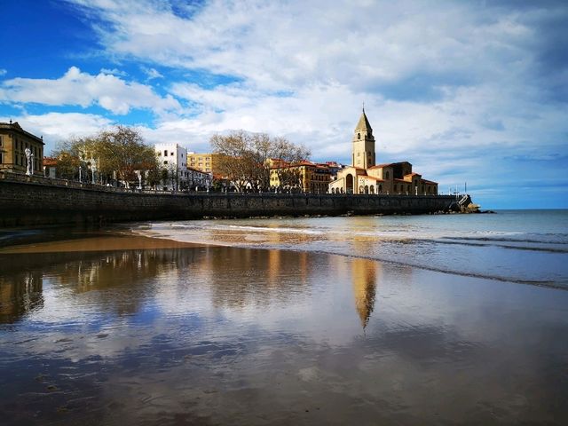 Gijón: Coastal Charms and Hidden Treasures