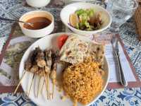 土耳其🇹🇷之旅｜席林傑sirince 山城小鎮羊肉串卷餅