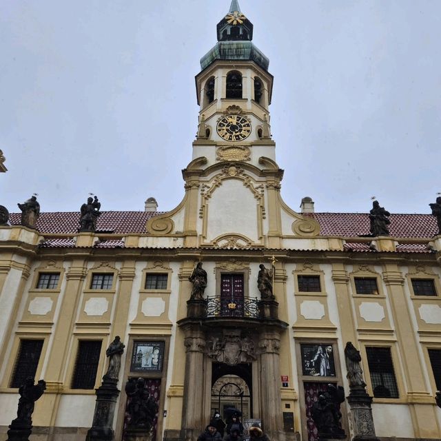 Must see: Loreta Church in Prague