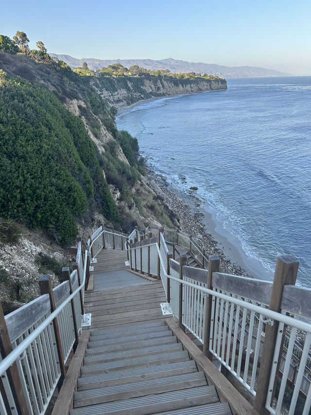 🌴 LA Layover: Coastal Escape from Santa Monica to Malibu 🌊