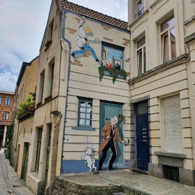 Brussels: A Walk Through History and Architecture