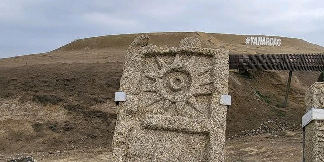 🔥 Discover the Eternal Flames of Yanar Dag, Azerbaijan! 🔥